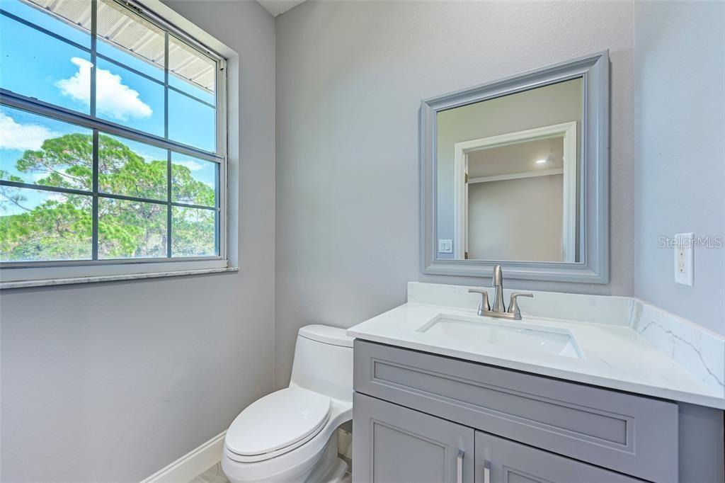 Image 44 of 91 For 1648 Bayshore Drive