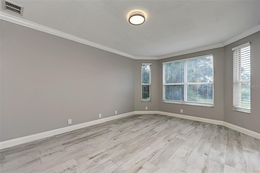 Image 59 of 91 For 1648 Bayshore Drive