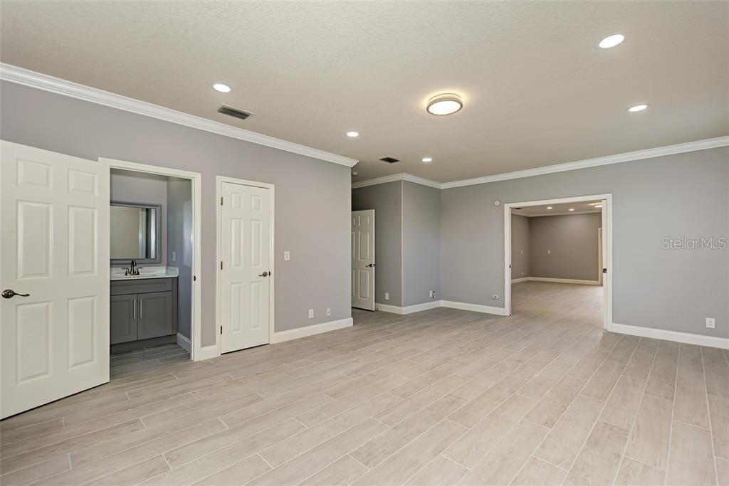 Image 80 of 91 For 1648 Bayshore Drive