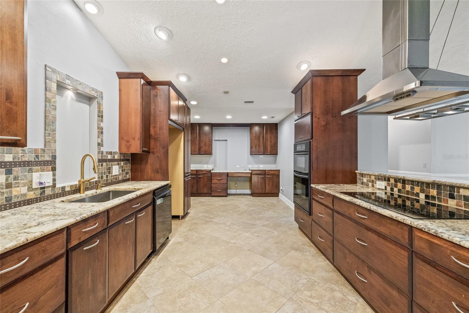 Image 16 of 60 For 603 Cottage Grove Circle