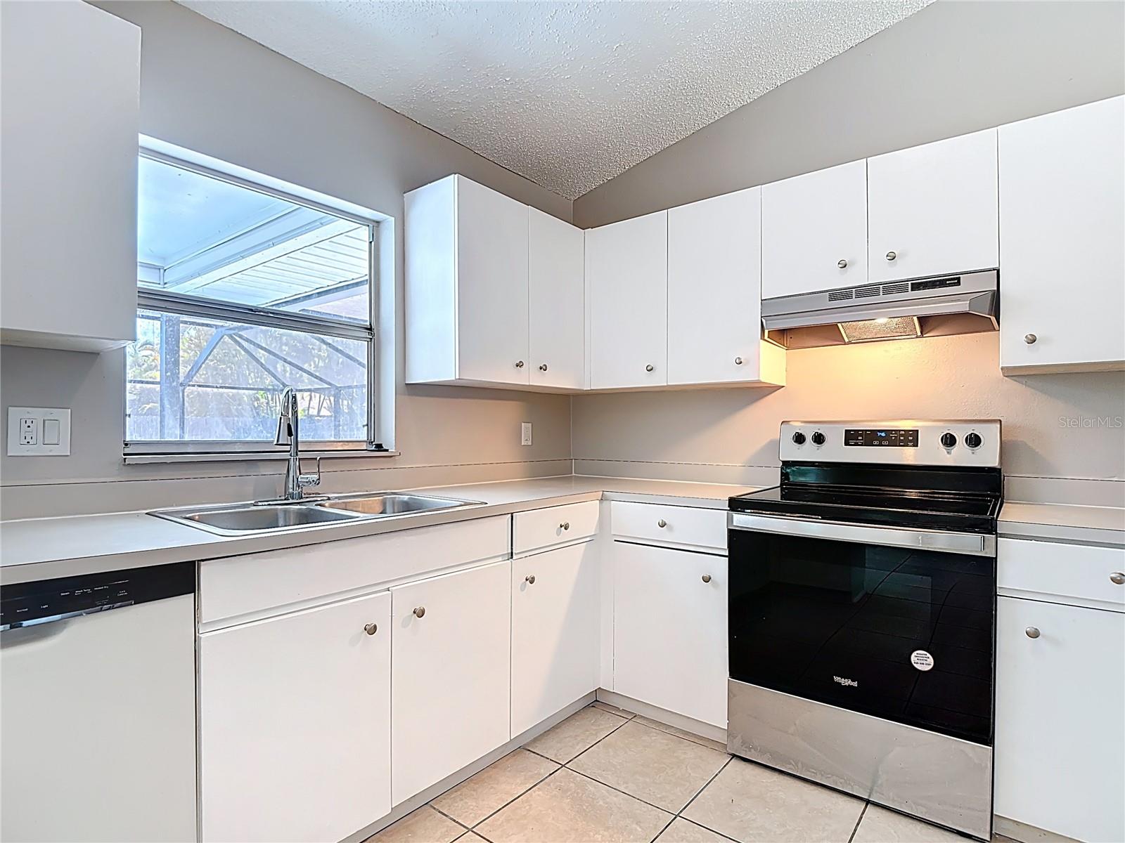 Image 10 of 77 For 3815 6th Avenue