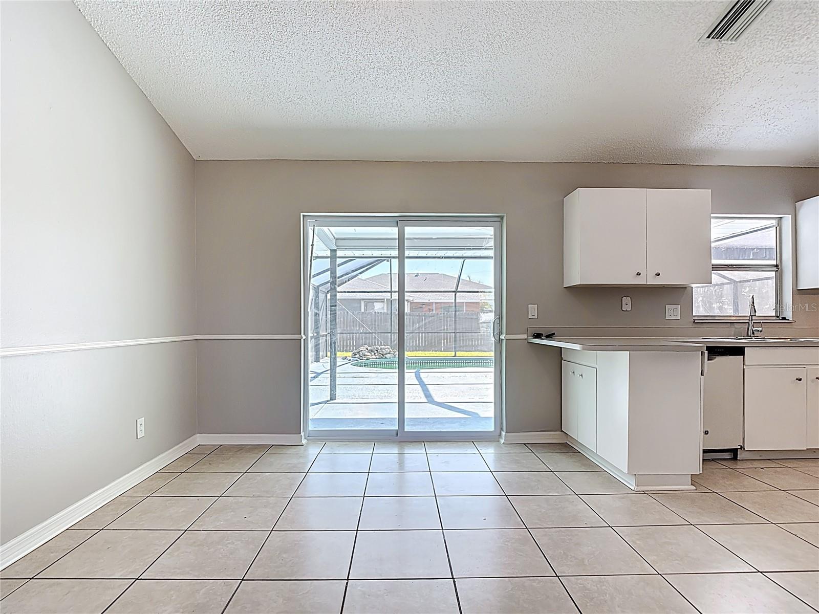 Image 39 of 77 For 3815 6th Avenue