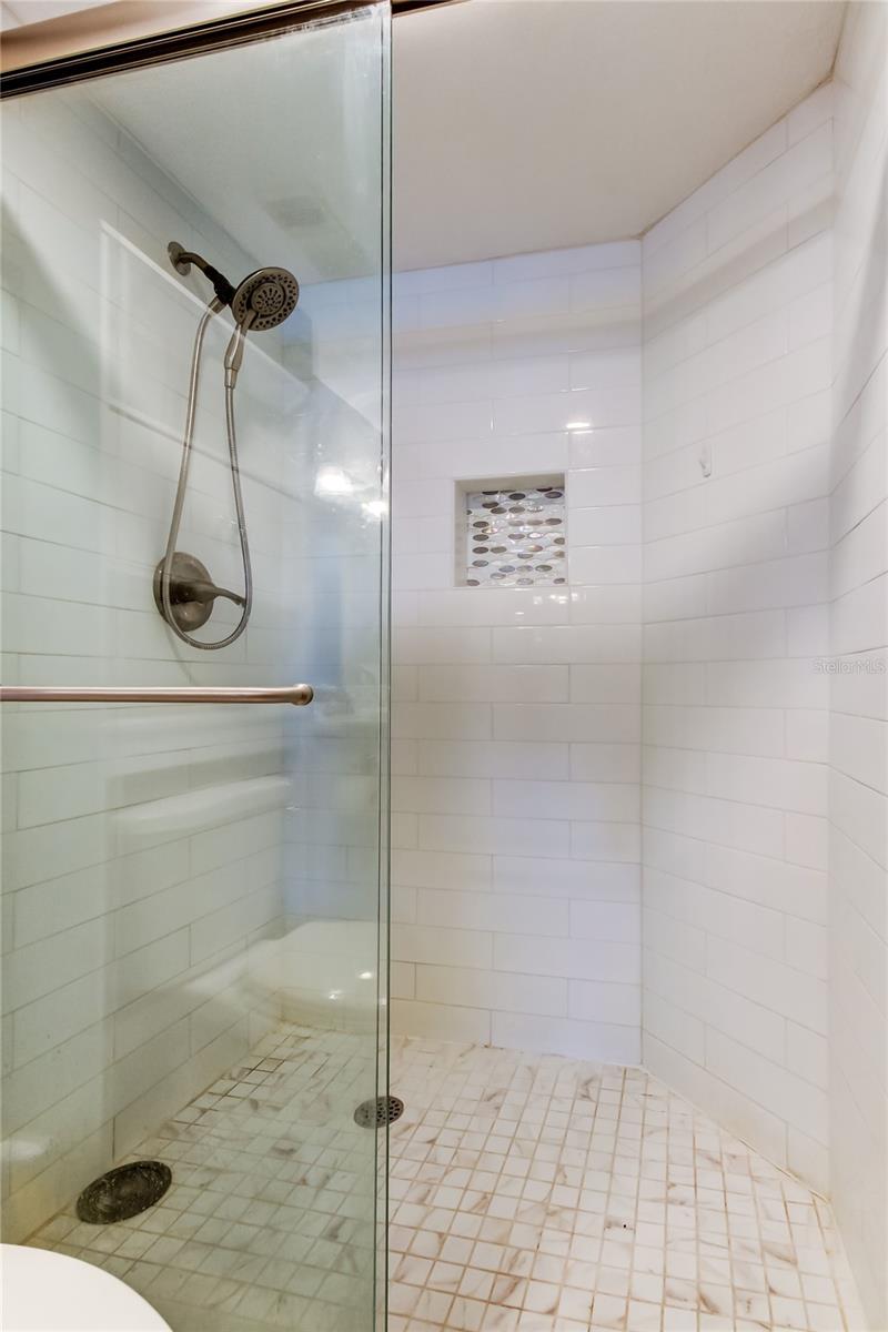 Image 18 of 28 For 6265 Sun Boulevard 806