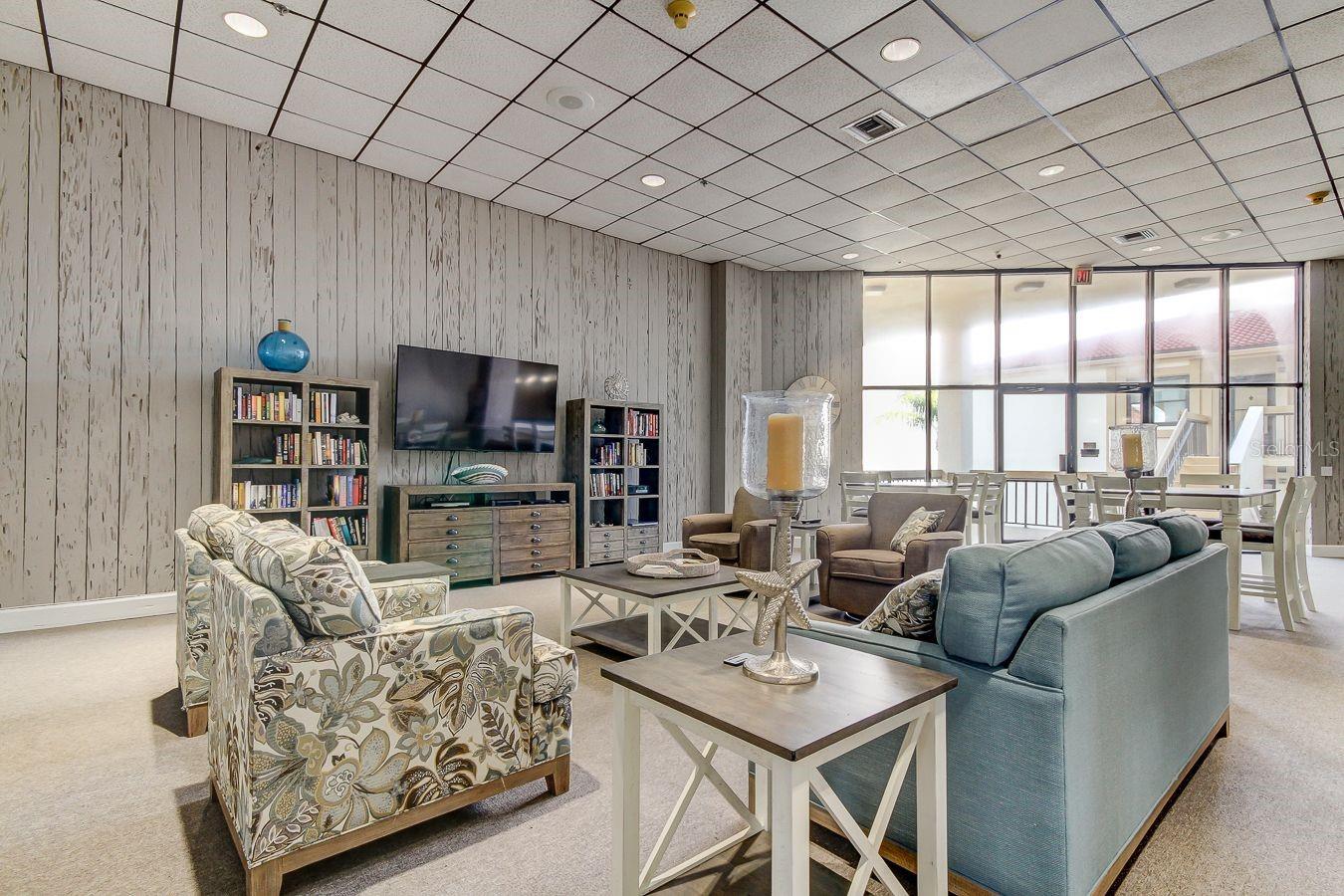 Image 22 of 28 For 6265 Sun Boulevard 806