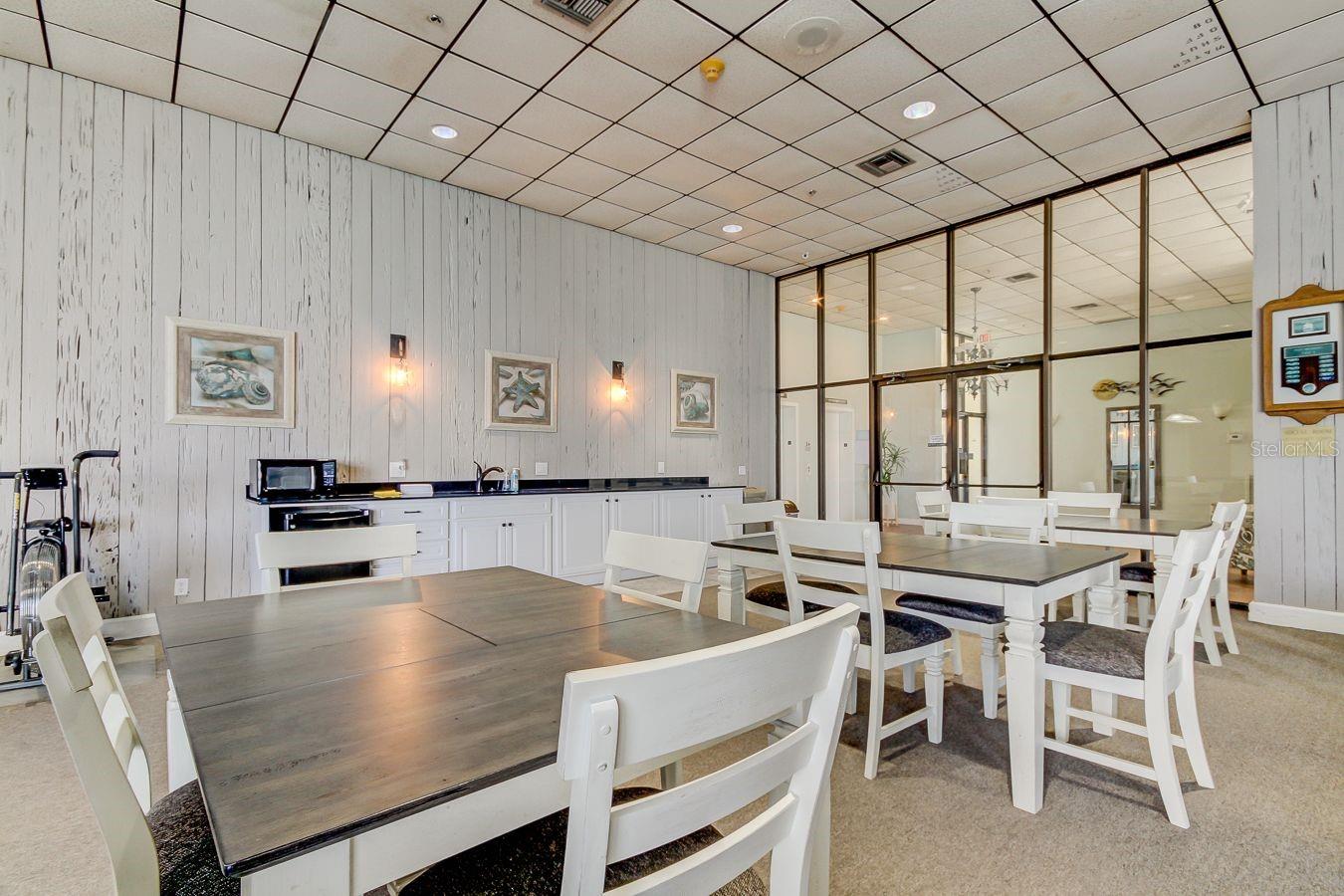 Image 23 of 28 For 6265 Sun Boulevard 806