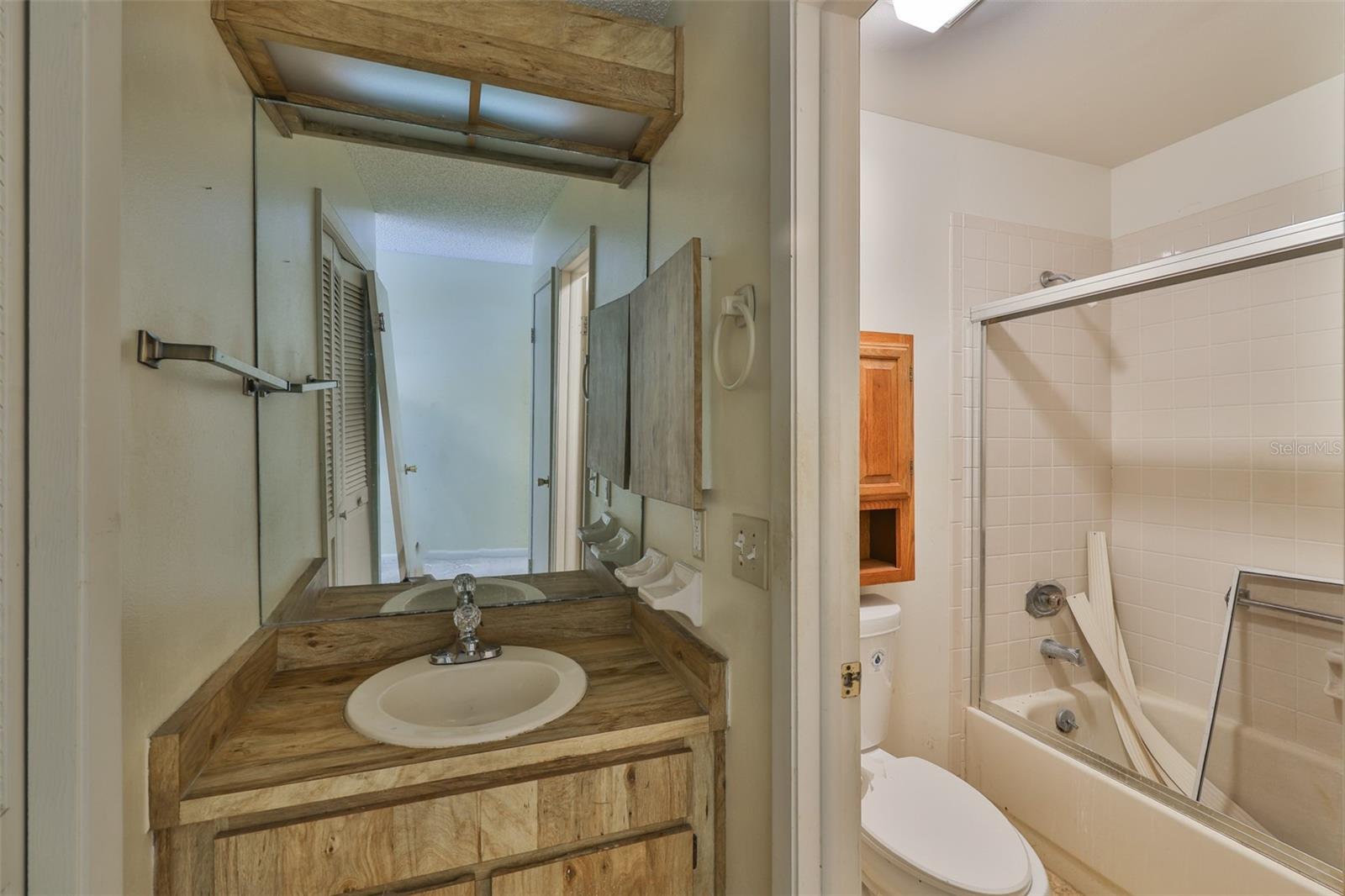 Image 12 of 31 For 1006 Pleasant Pine Court