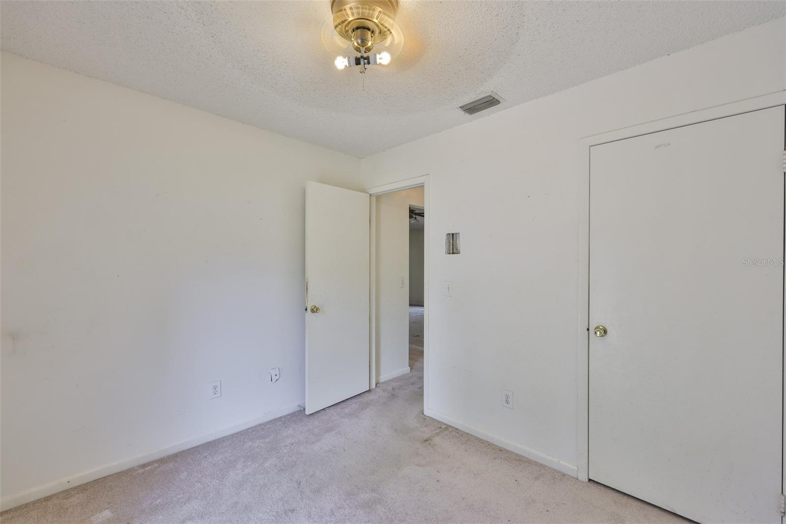 Image 20 of 31 For 1006 Pleasant Pine Court