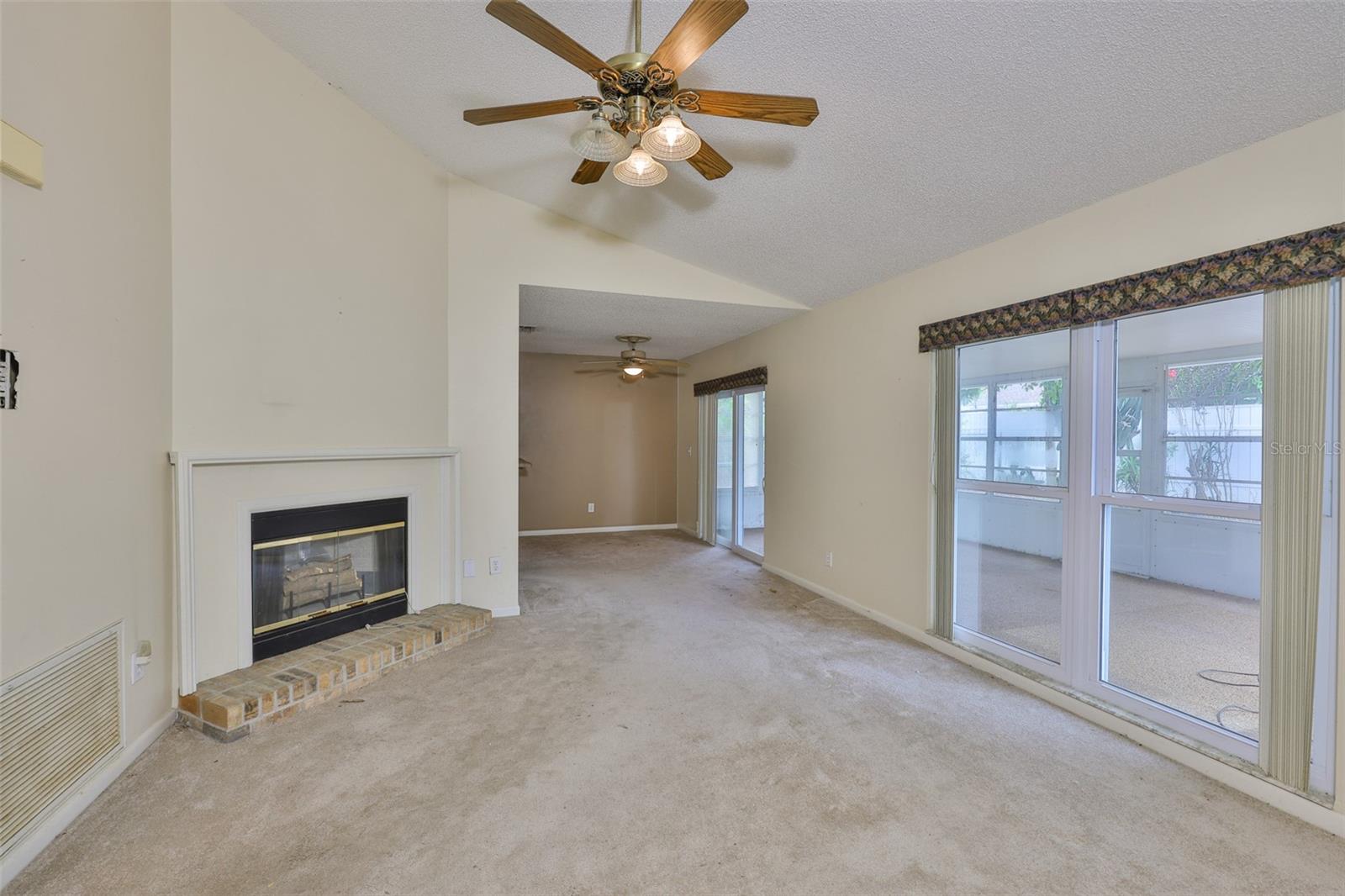 Image 5 of 31 For 1006 Pleasant Pine Court