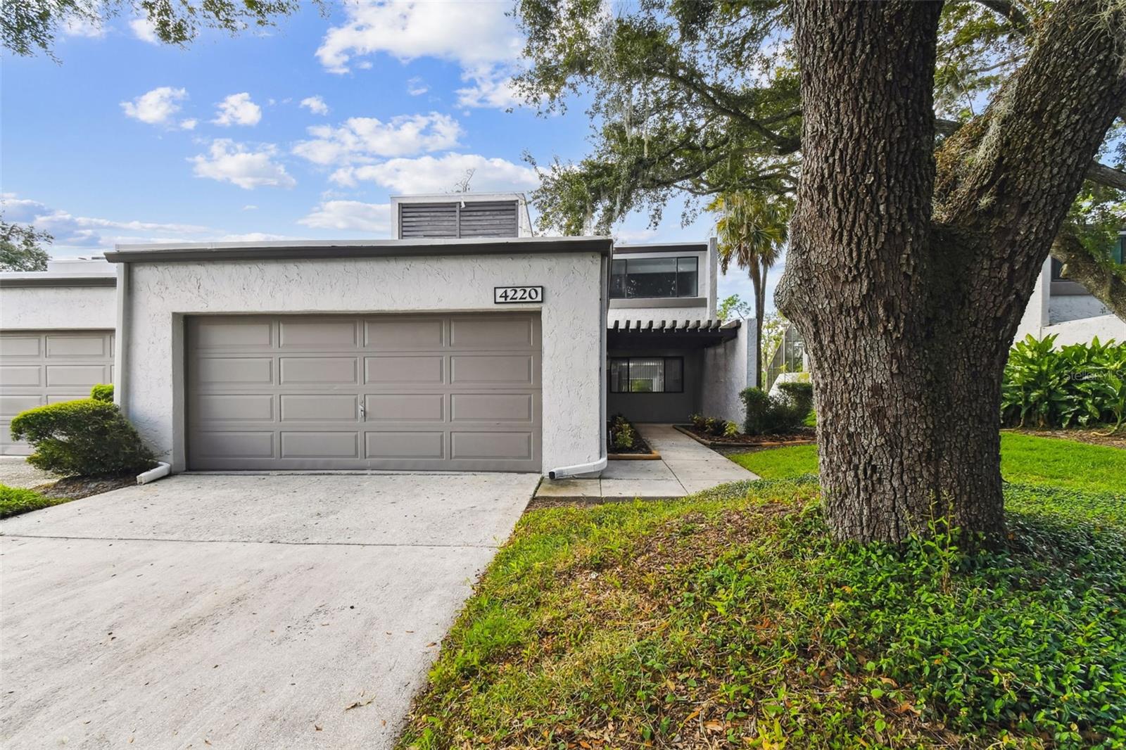 Details for 4220 Fairway Run 0, TAMPA, FL 33618