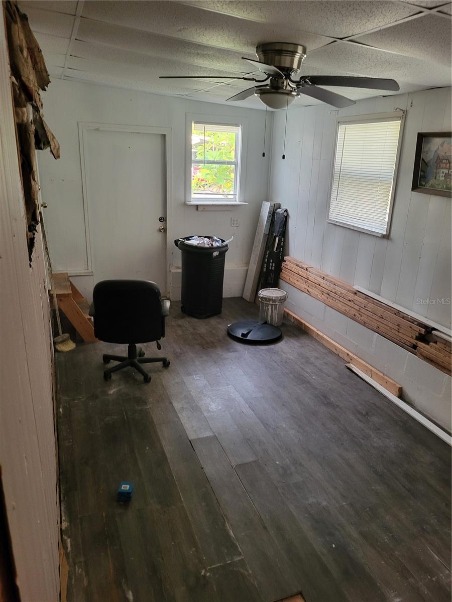 Image 8 of 16 For 6580 Seminole Boulevard 311