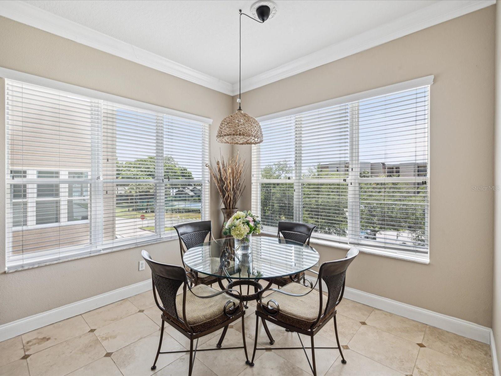 Image 11 of 70 For 94 Highland Avenue 2801