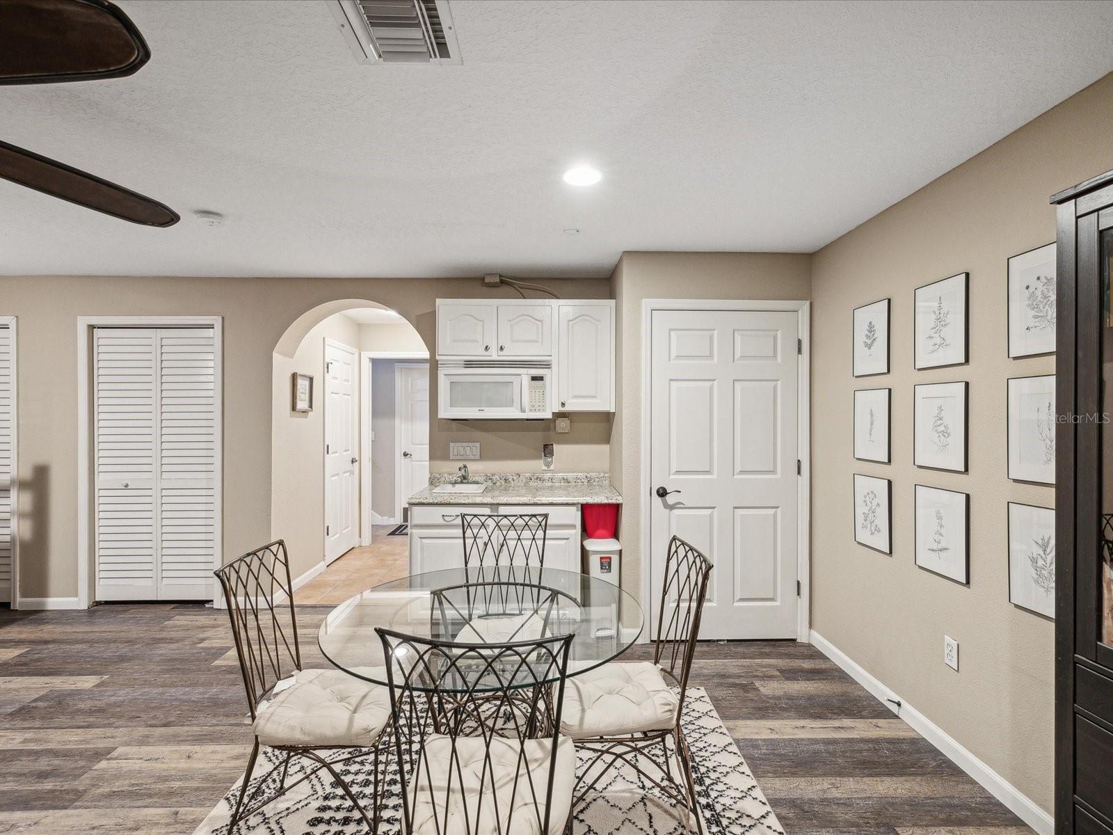 Image 47 of 70 For 94 Highland Avenue 2801
