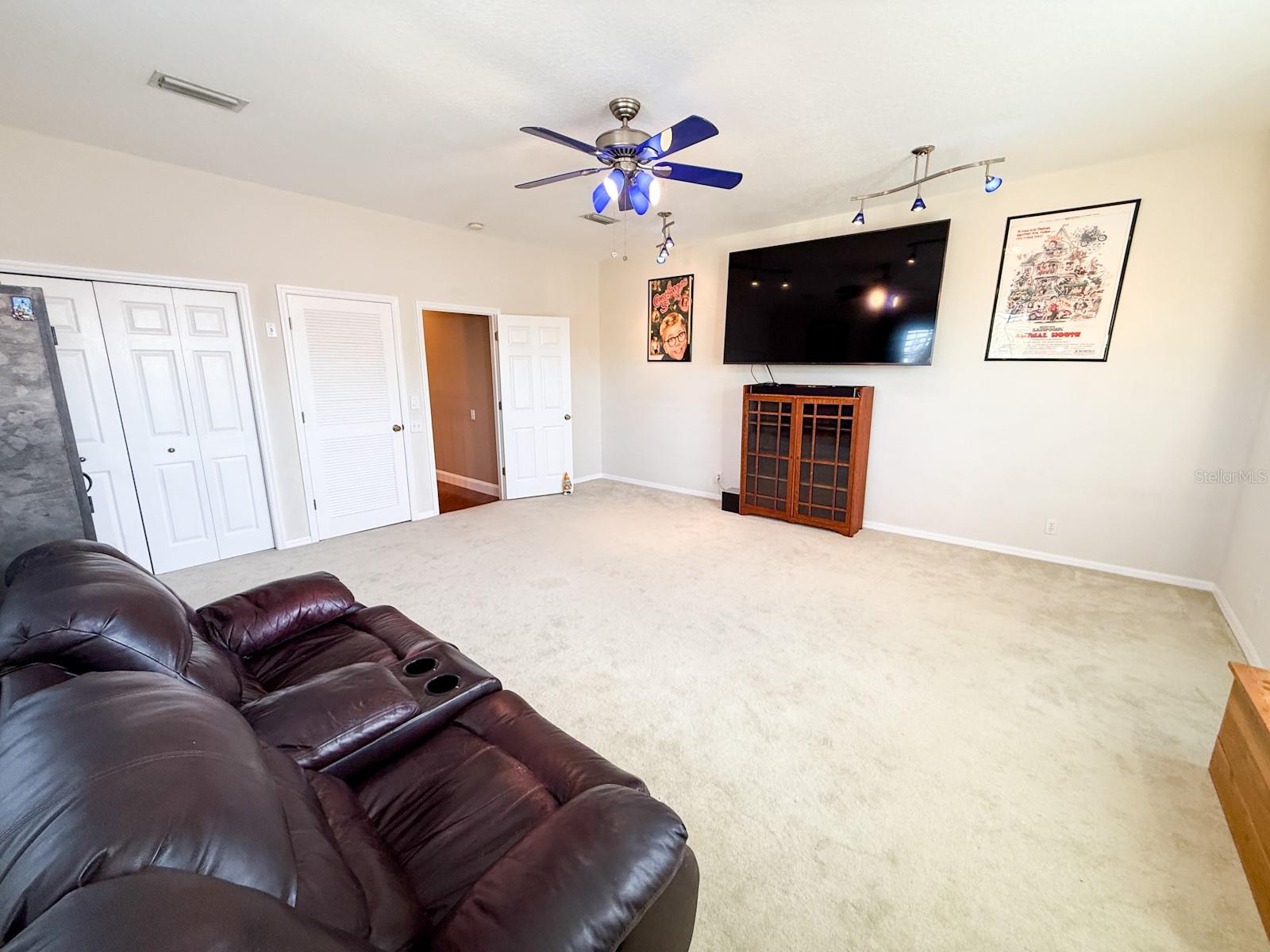 Image 34 of 55 For 1881 Riveredge Drive