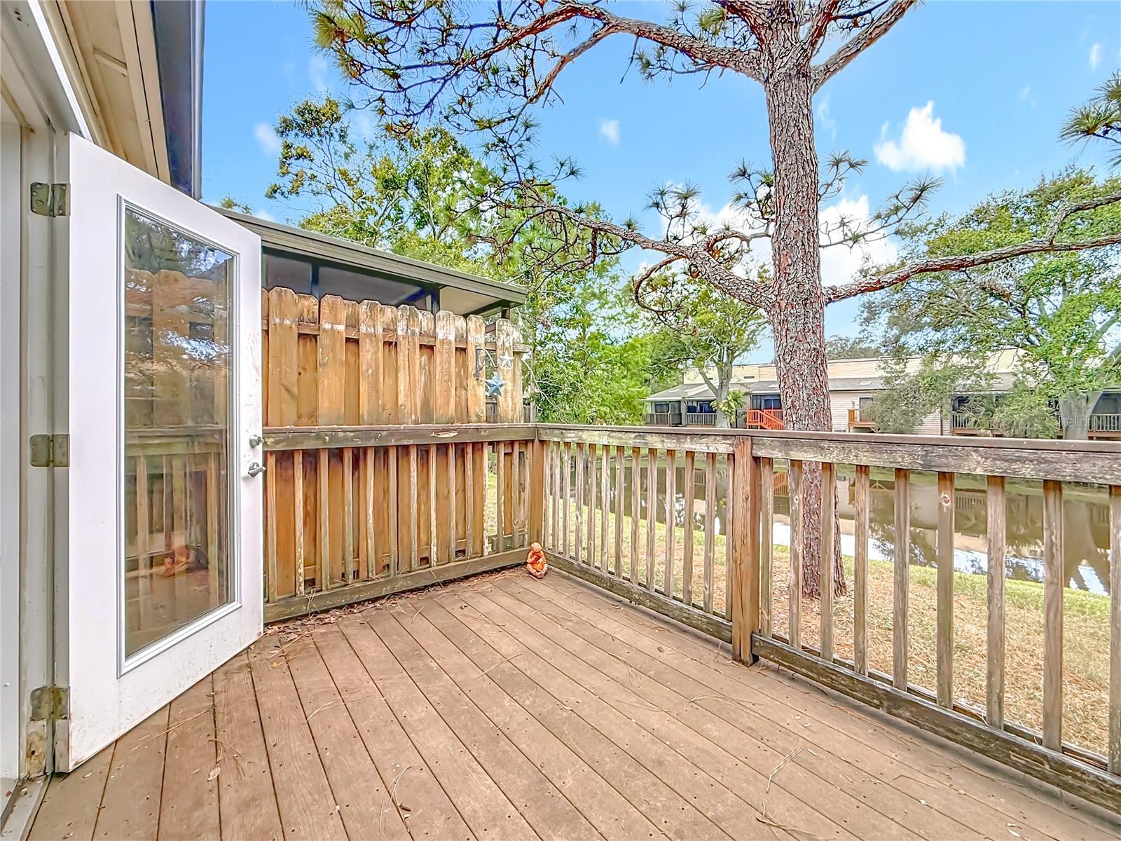 Image 8 of 26 For 6343 92nd Place N 2105