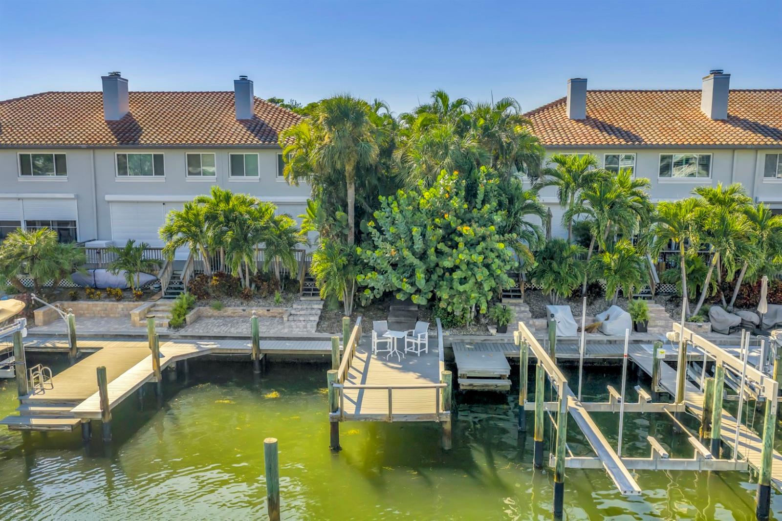 Image 2 of 41 For 903 Pinellas Bayway S 302