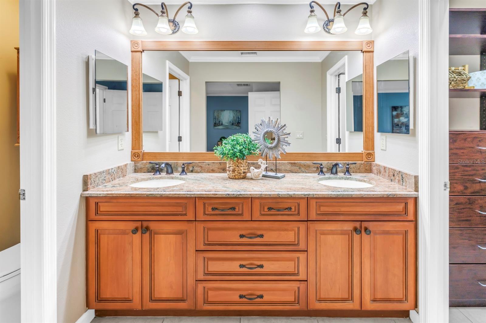 Image 20 of 41 For 903 Pinellas Bayway S 302