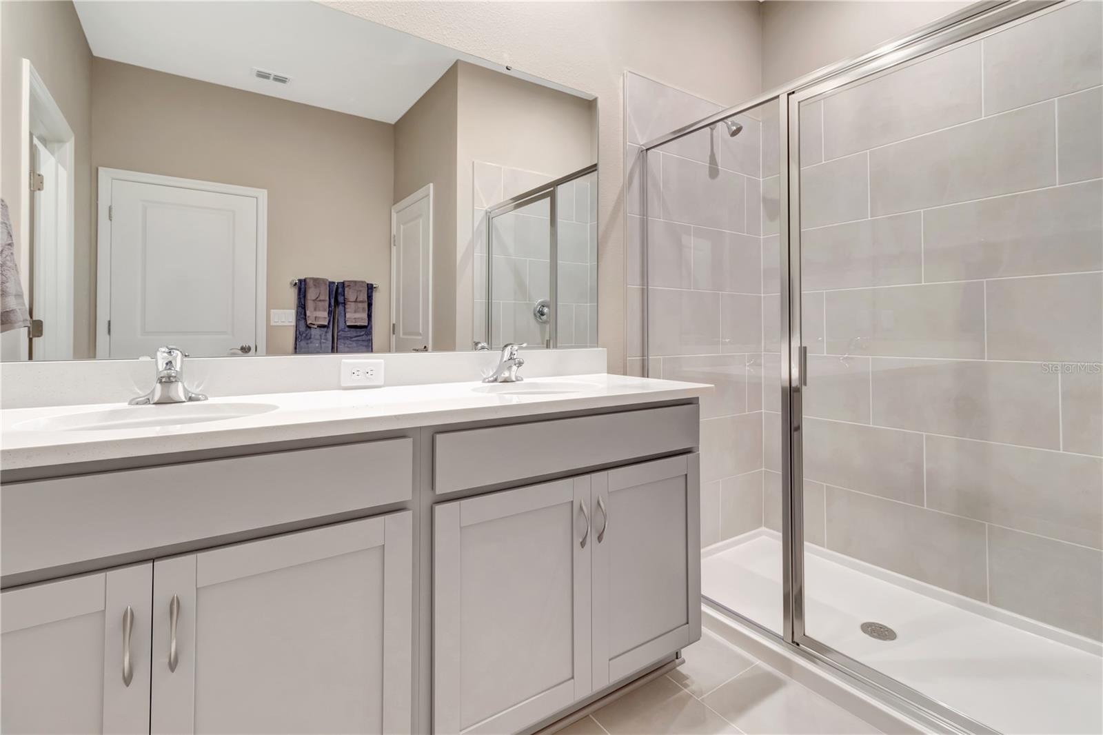 Image 16 of 36 For 1300 Plumbago Court