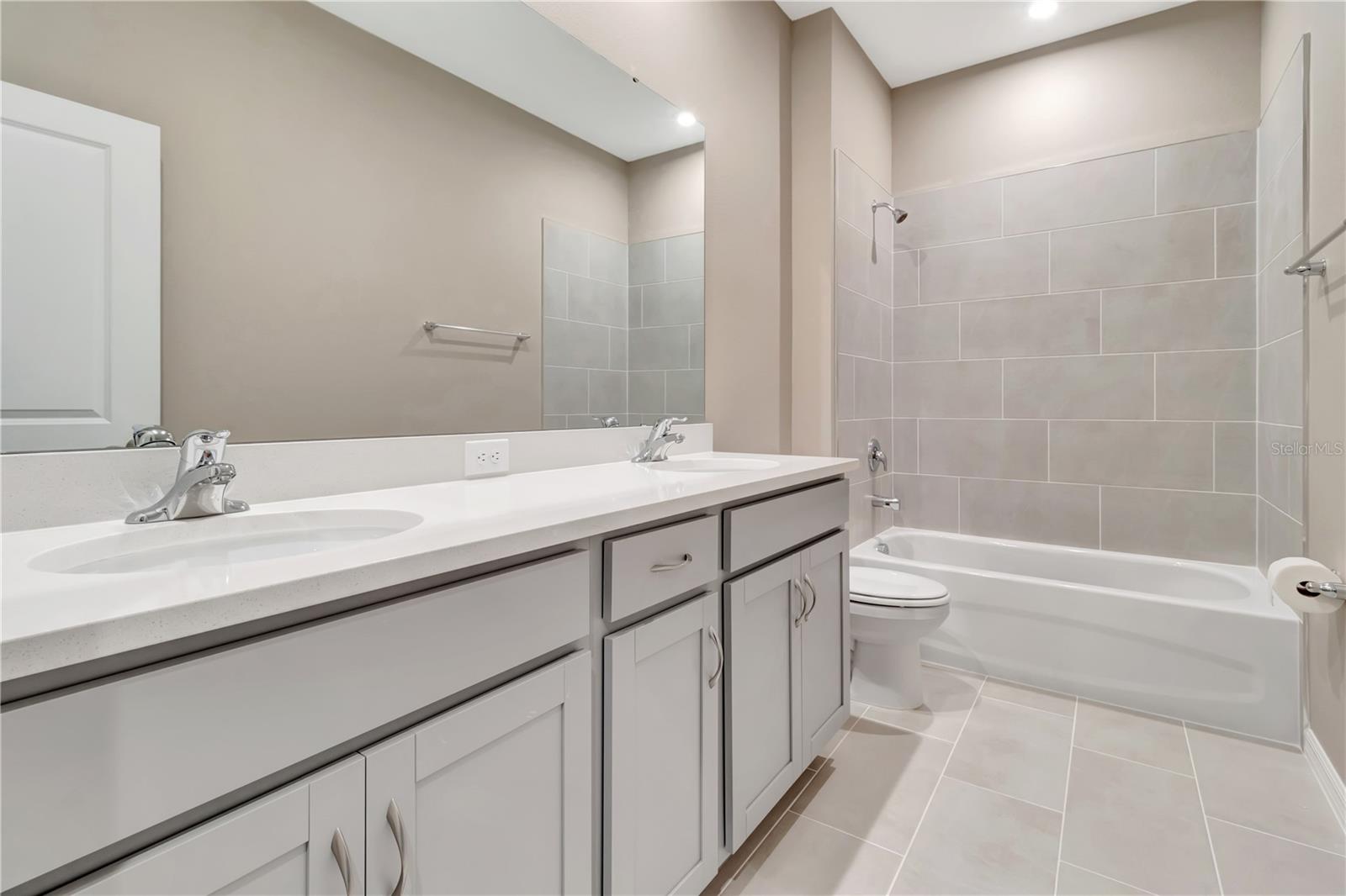 Image 31 of 36 For 1300 Plumbago Court