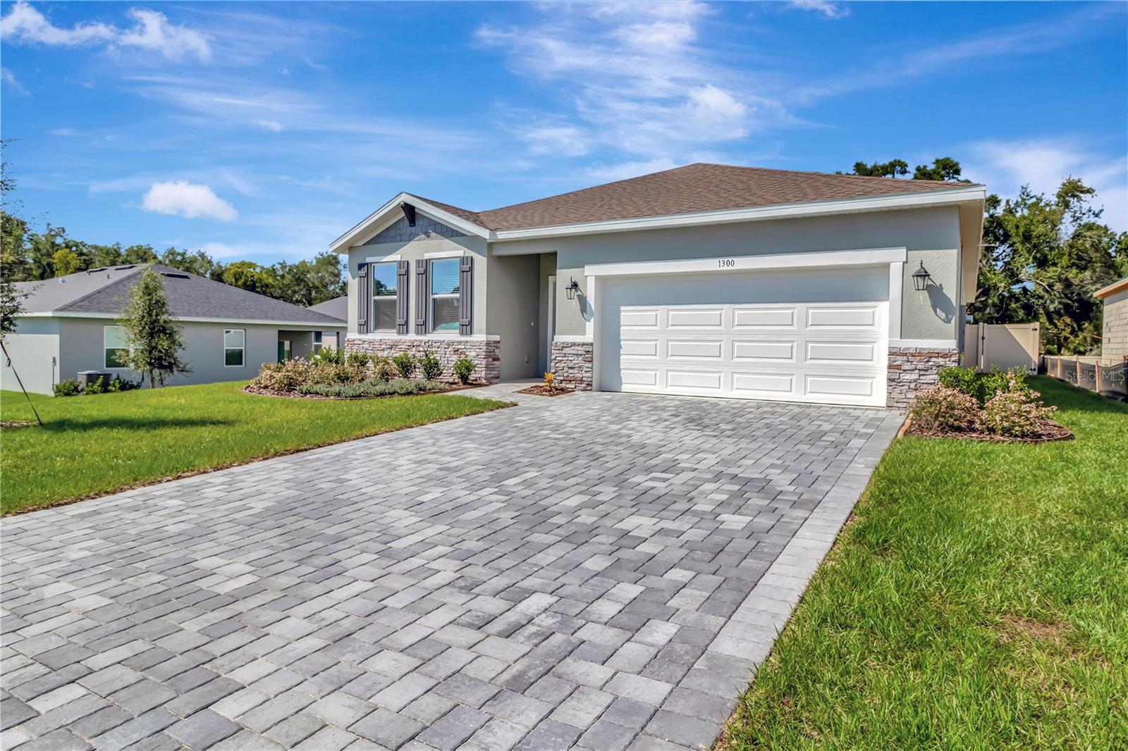Image 4 of 36 For 1300 Plumbago Court