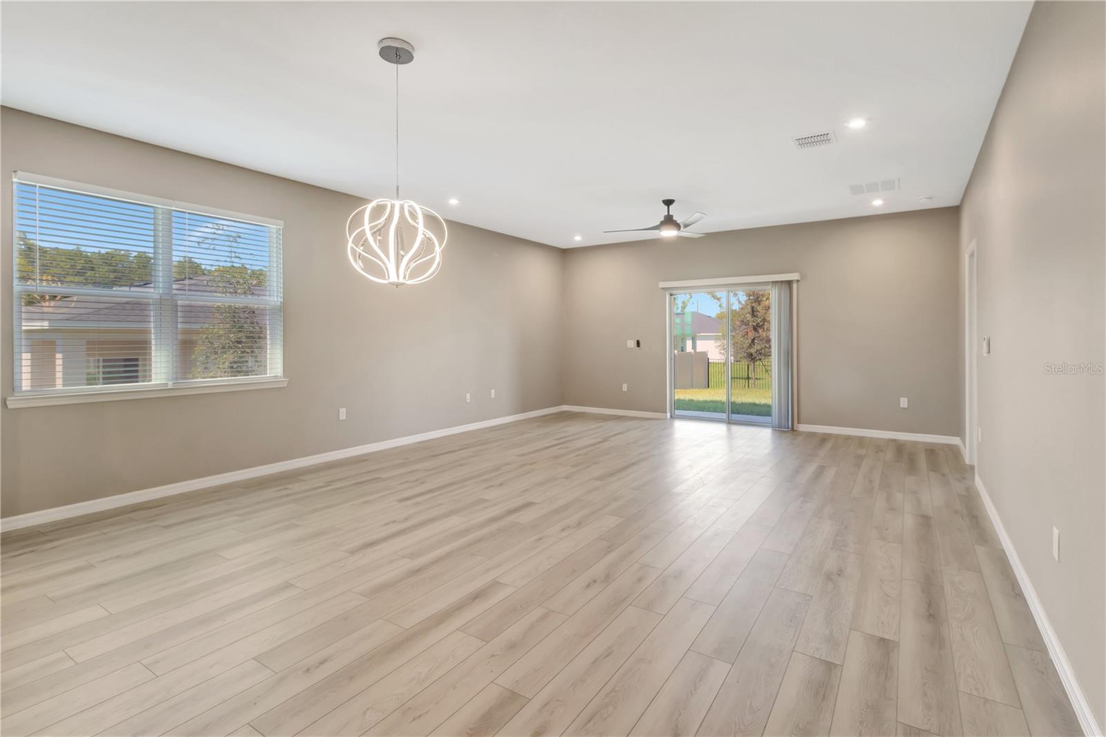 Image 9 of 36 For 1300 Plumbago Court