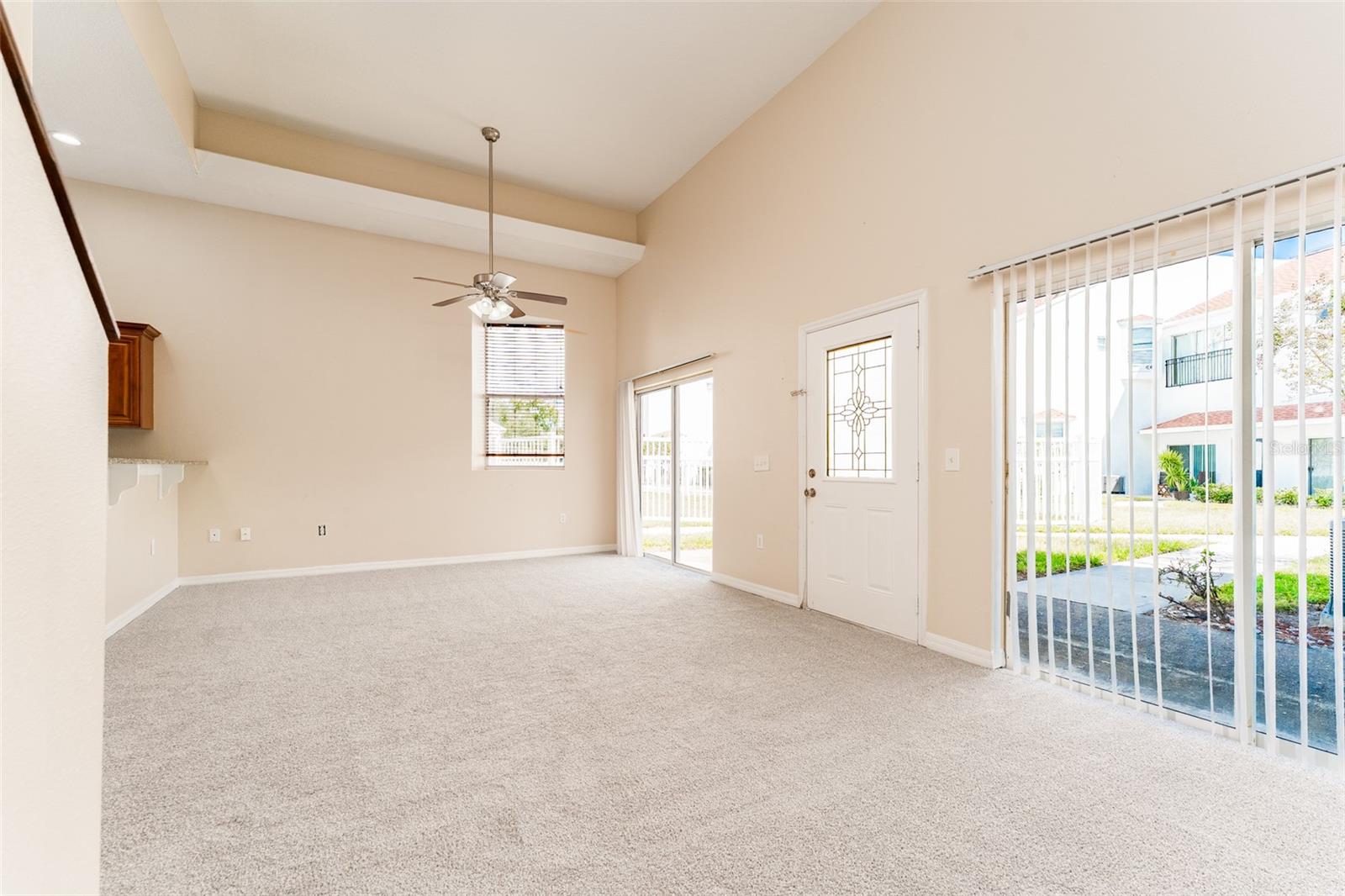 Image 14 of 51 For 9519 Citrus Glen