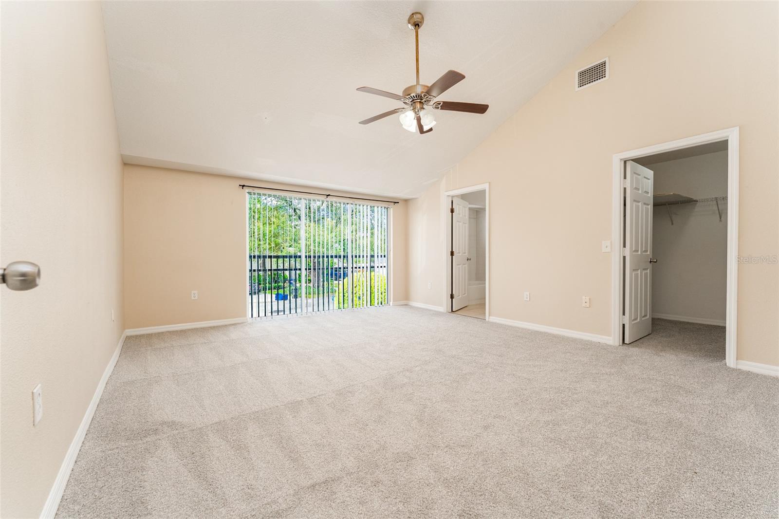 Image 20 of 51 For 9519 Citrus Glen