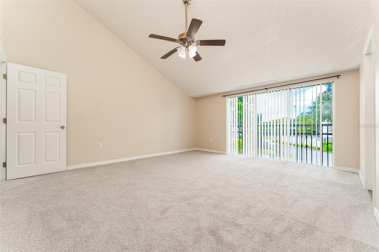 Image 21 of 51 For 9519 Citrus Glen
