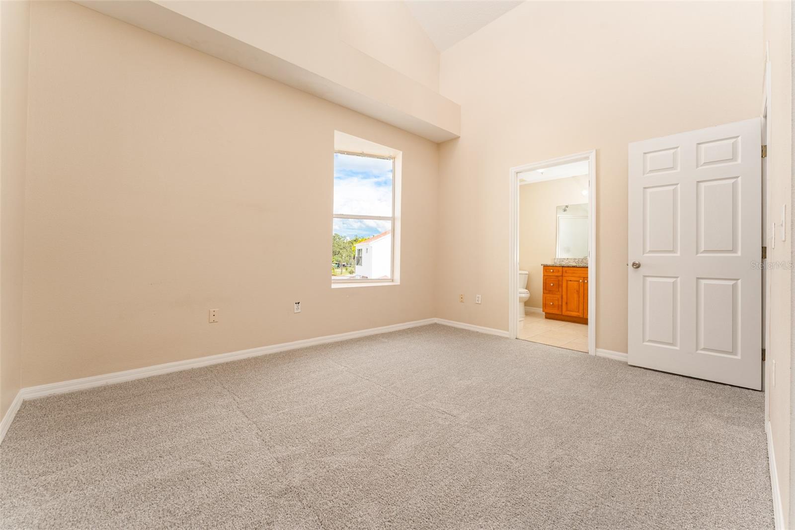 Image 26 of 51 For 9519 Citrus Glen