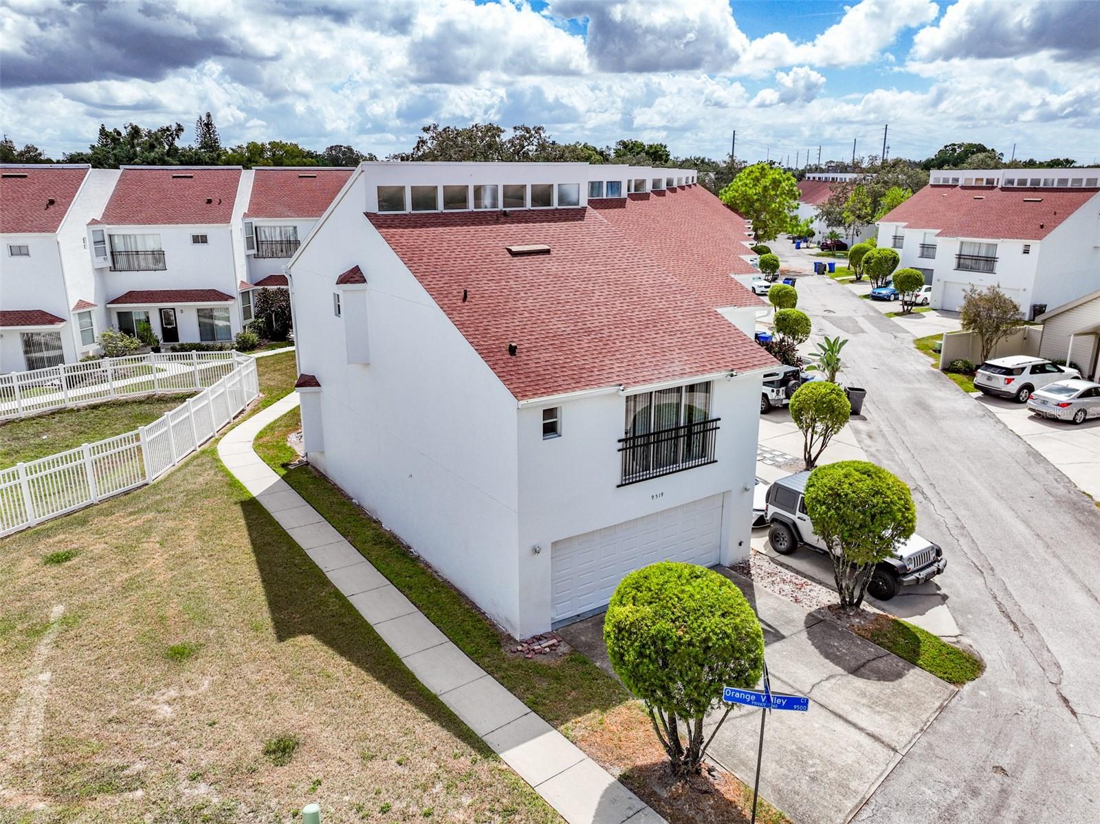 Image 44 of 51 For 9519 Citrus Glen