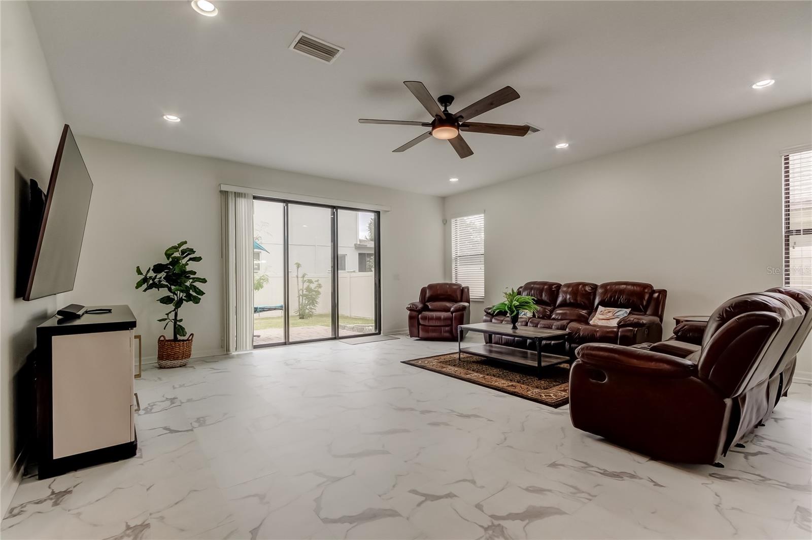 Image 9 of 40 For 12747 Tikal Way