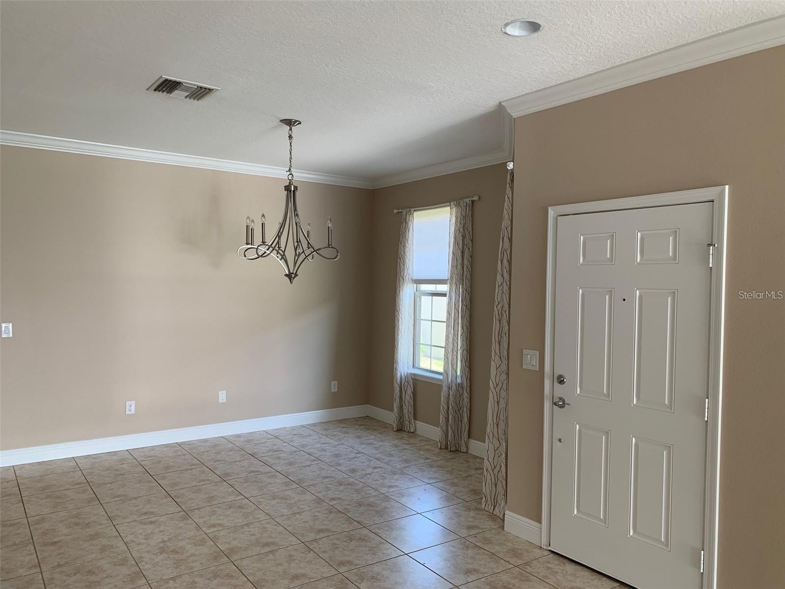 Image 14 of 51 For 5409 Sunset Falls Drive