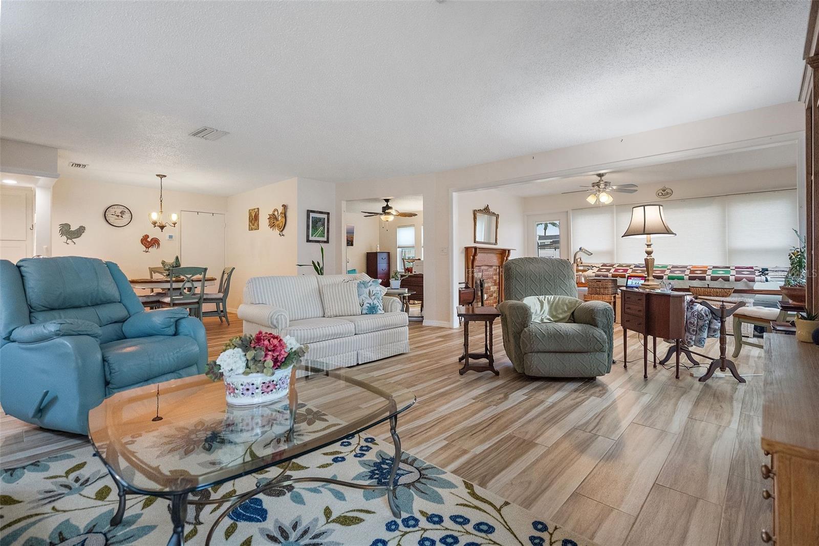 Image 10 of 45 For 116 Elmwood Circle