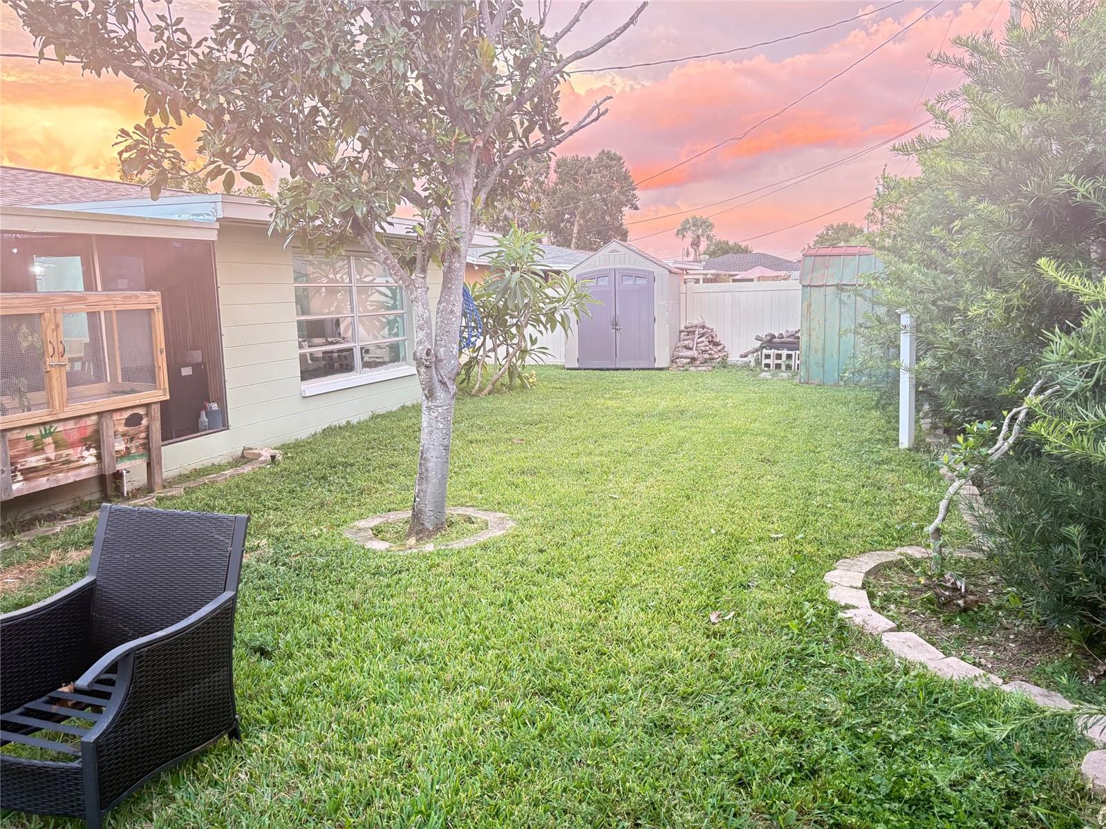 Image 18 of 23 For 11054 91st Terrace