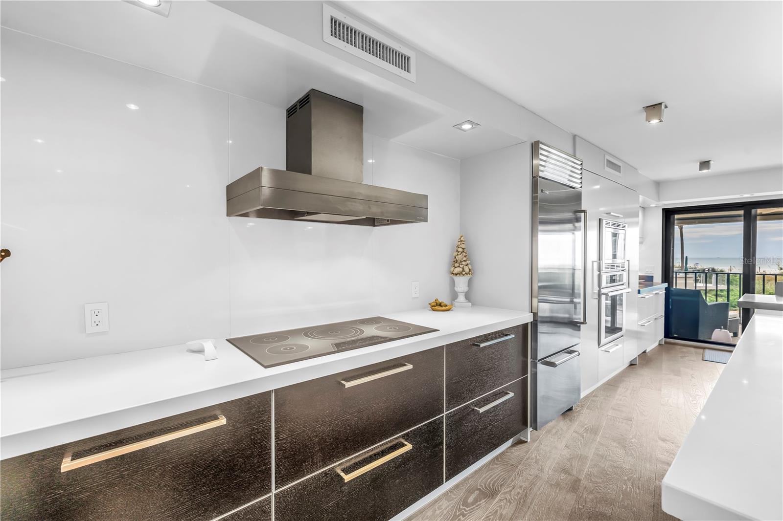 Image 21 of 57 For 4450 Gulf Boulevard 113