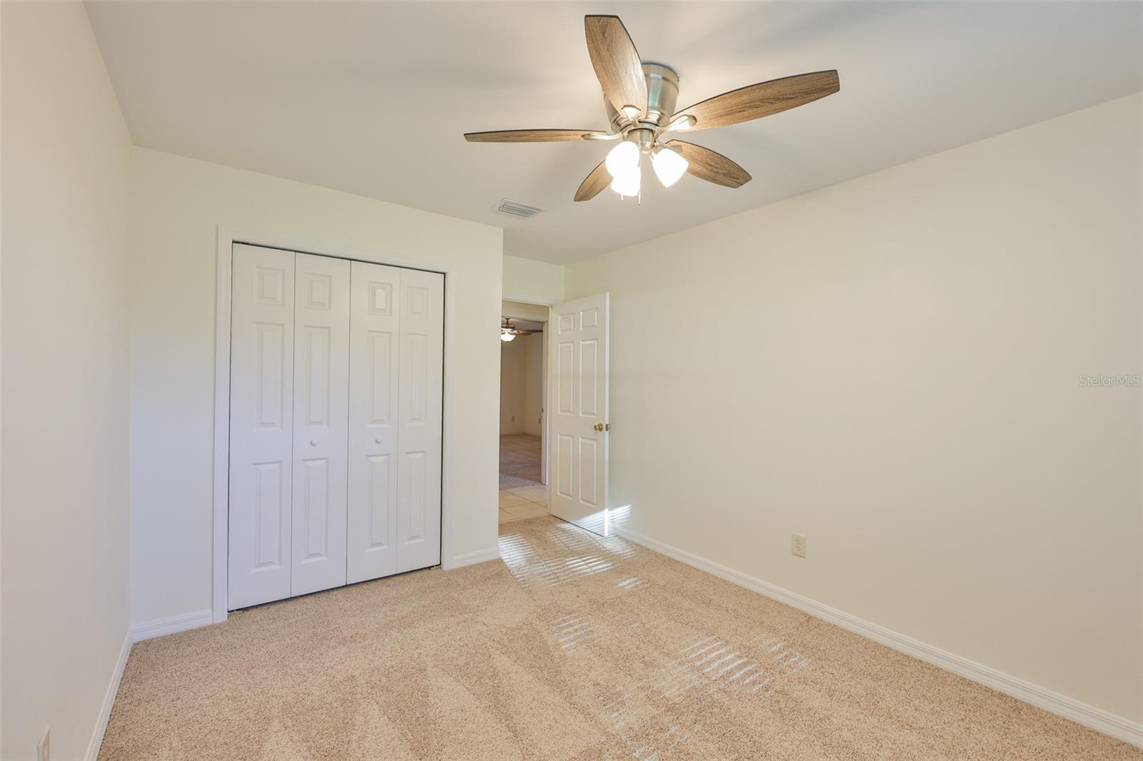 Image 36 of 54 For 306 Hollowtree Drive