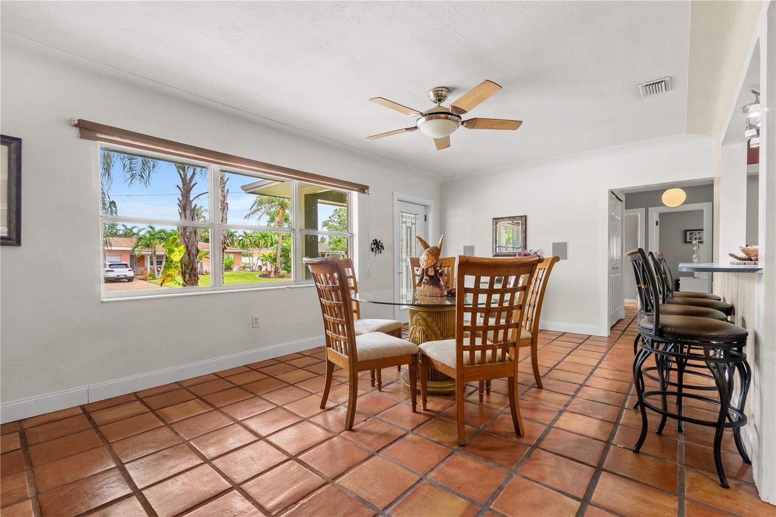 Image 10 of 35 For 9854 51st Avenue N