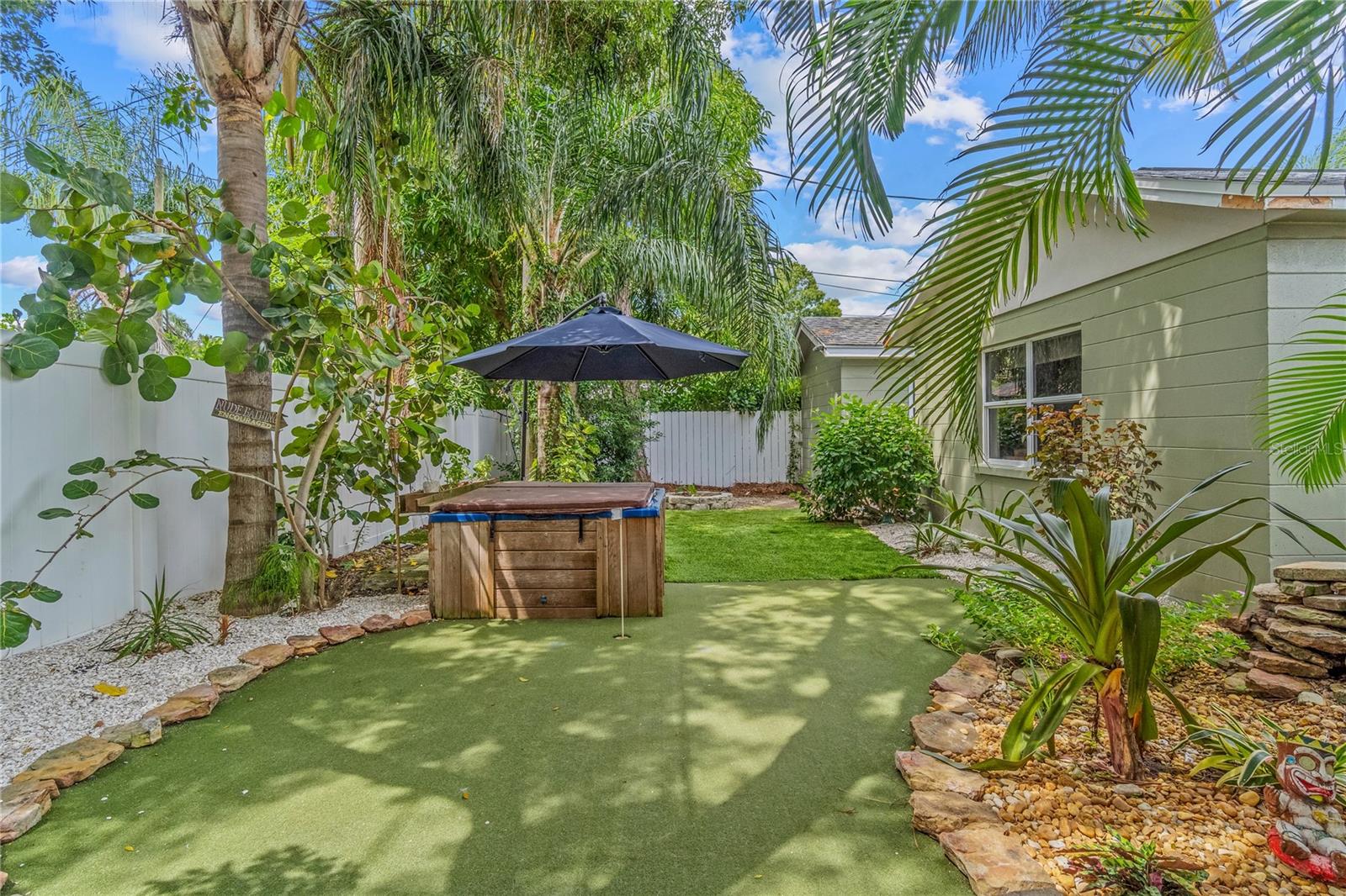 Image 33 of 35 For 9854 51st Avenue N