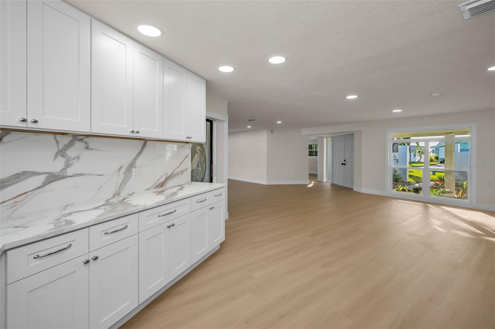 Image 11 of 38 For 1695 Clearwater Harbor Drive