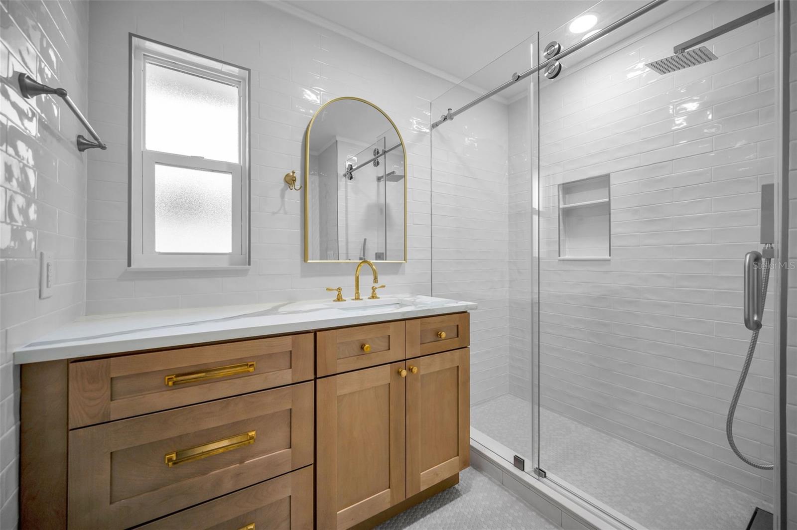 Image 23 of 38 For 1695 Clearwater Harbor Drive