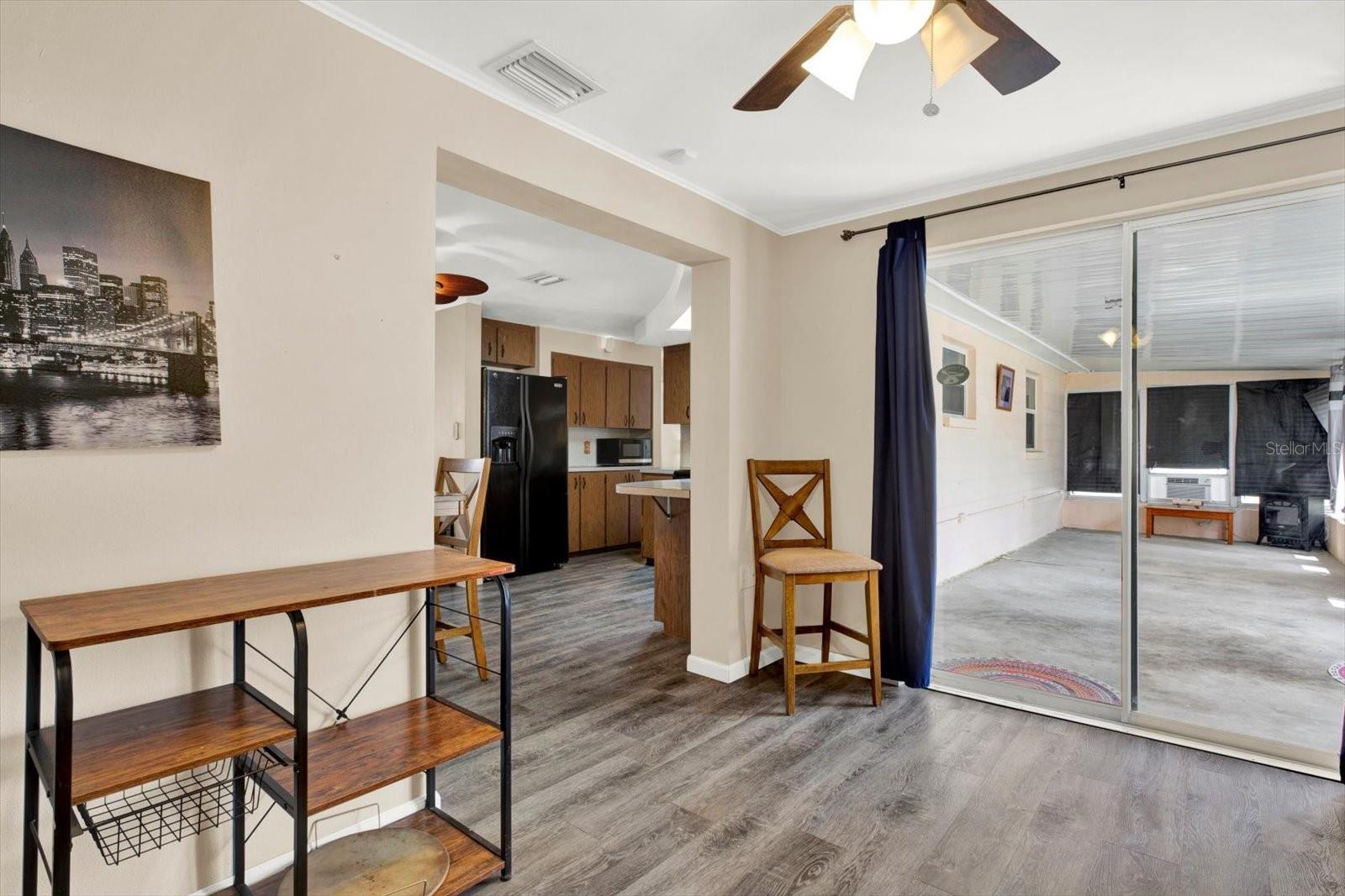 Image 10 of 21 For 1446 Normandy Boulevard