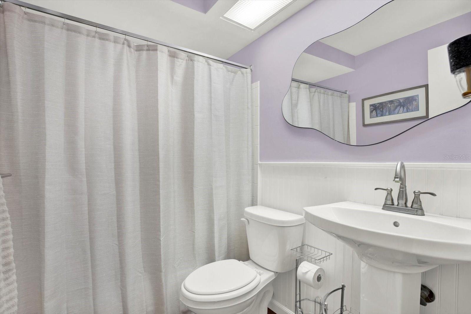 Image 12 of 21 For 1446 Normandy Boulevard