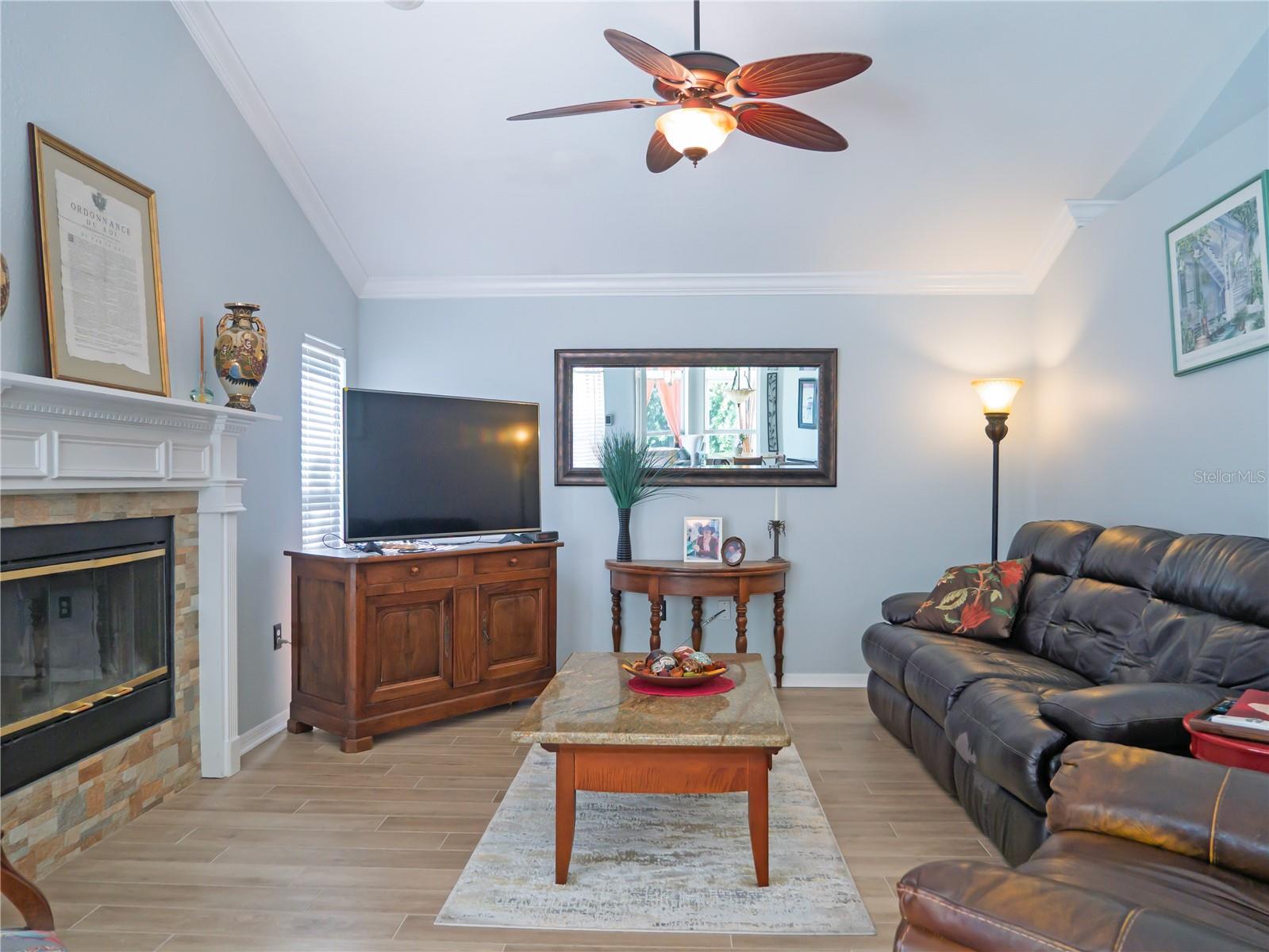 Image 11 of 37 For 16517 Lake Heather Drive