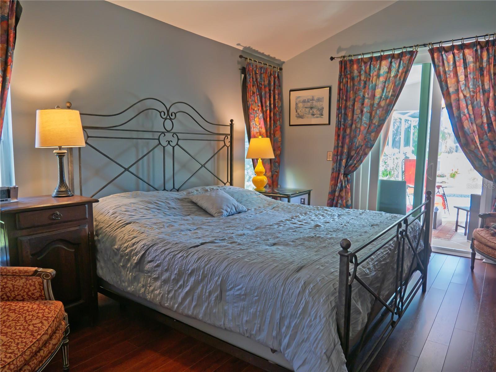 Image 13 of 37 For 16517 Lake Heather Drive