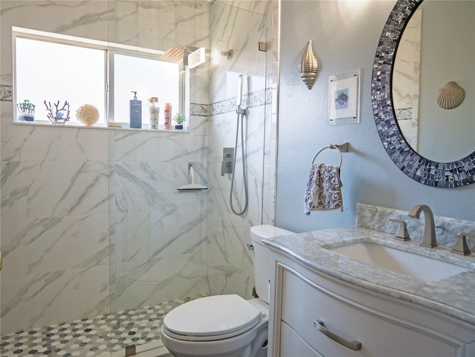 Image 20 of 37 For 16517 Lake Heather Drive