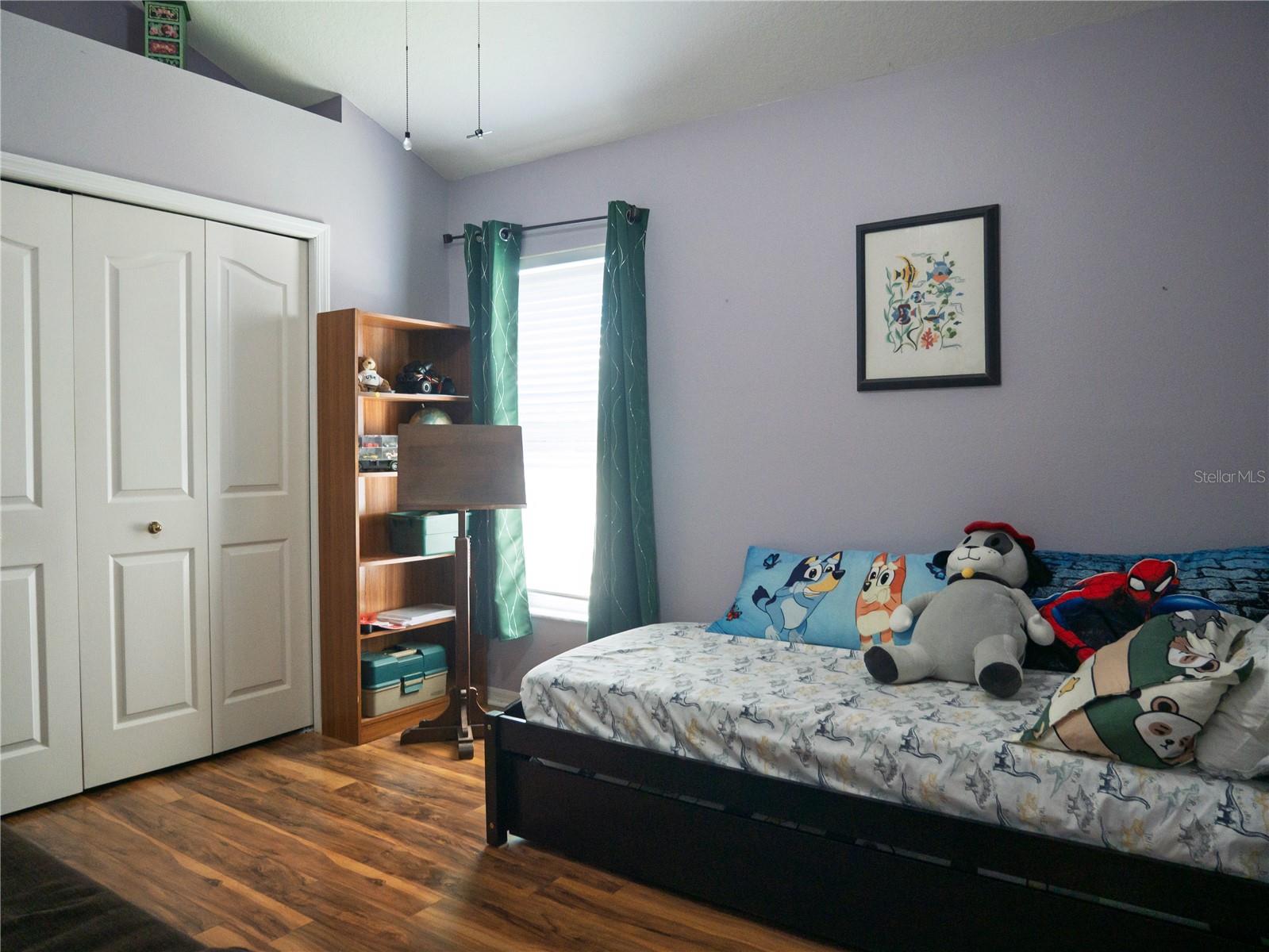 Image 21 of 37 For 16517 Lake Heather Drive