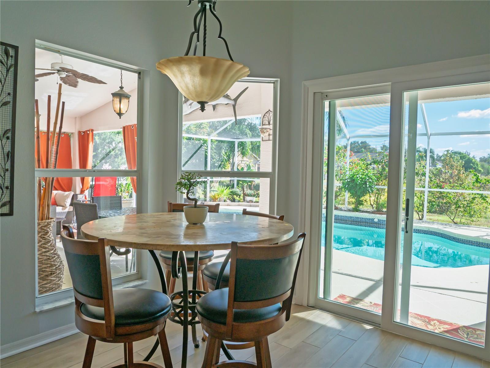 Image 7 of 37 For 16517 Lake Heather Drive