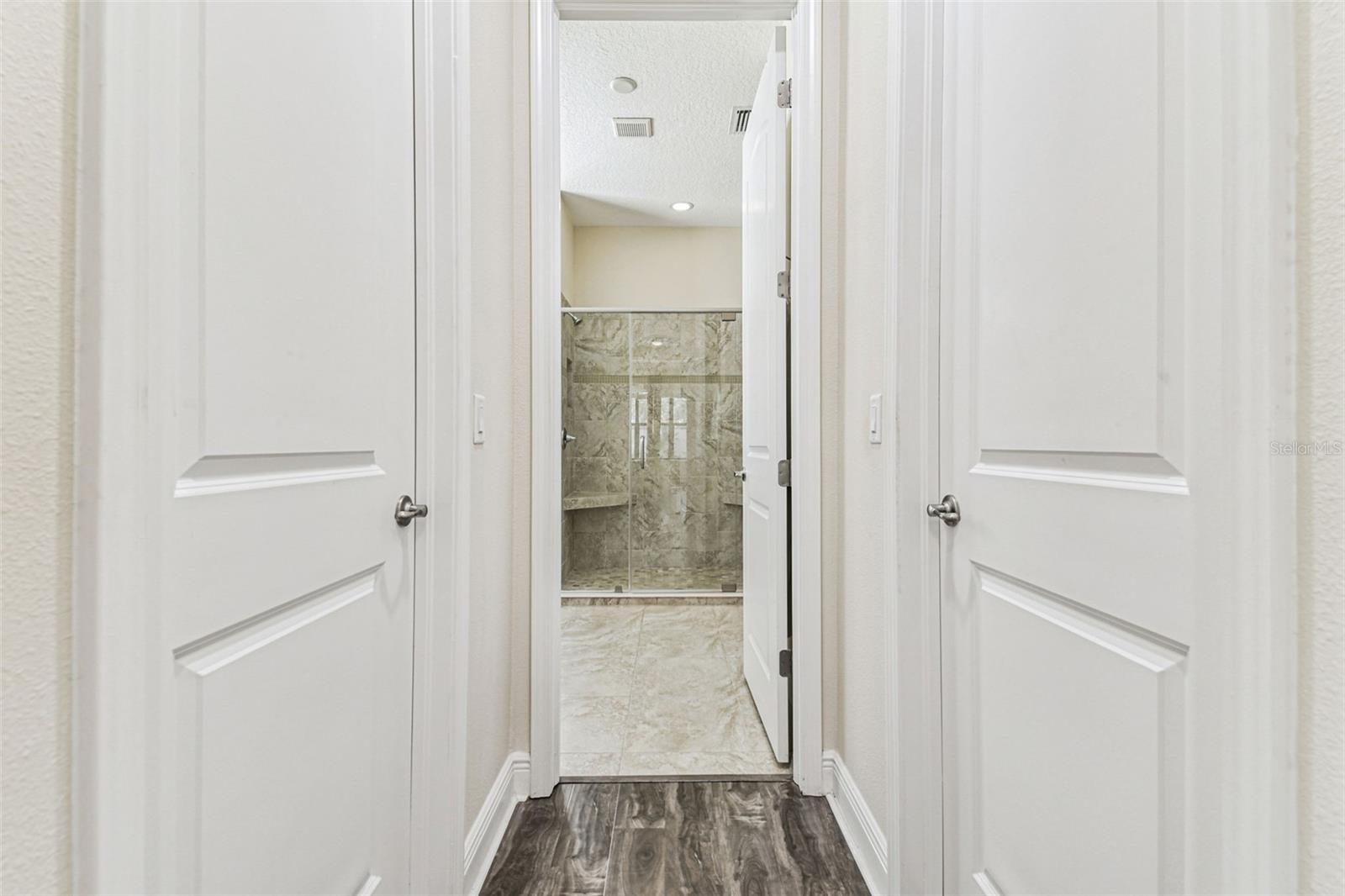 Image 34 of 76 For 5138 Lakecastle Drive