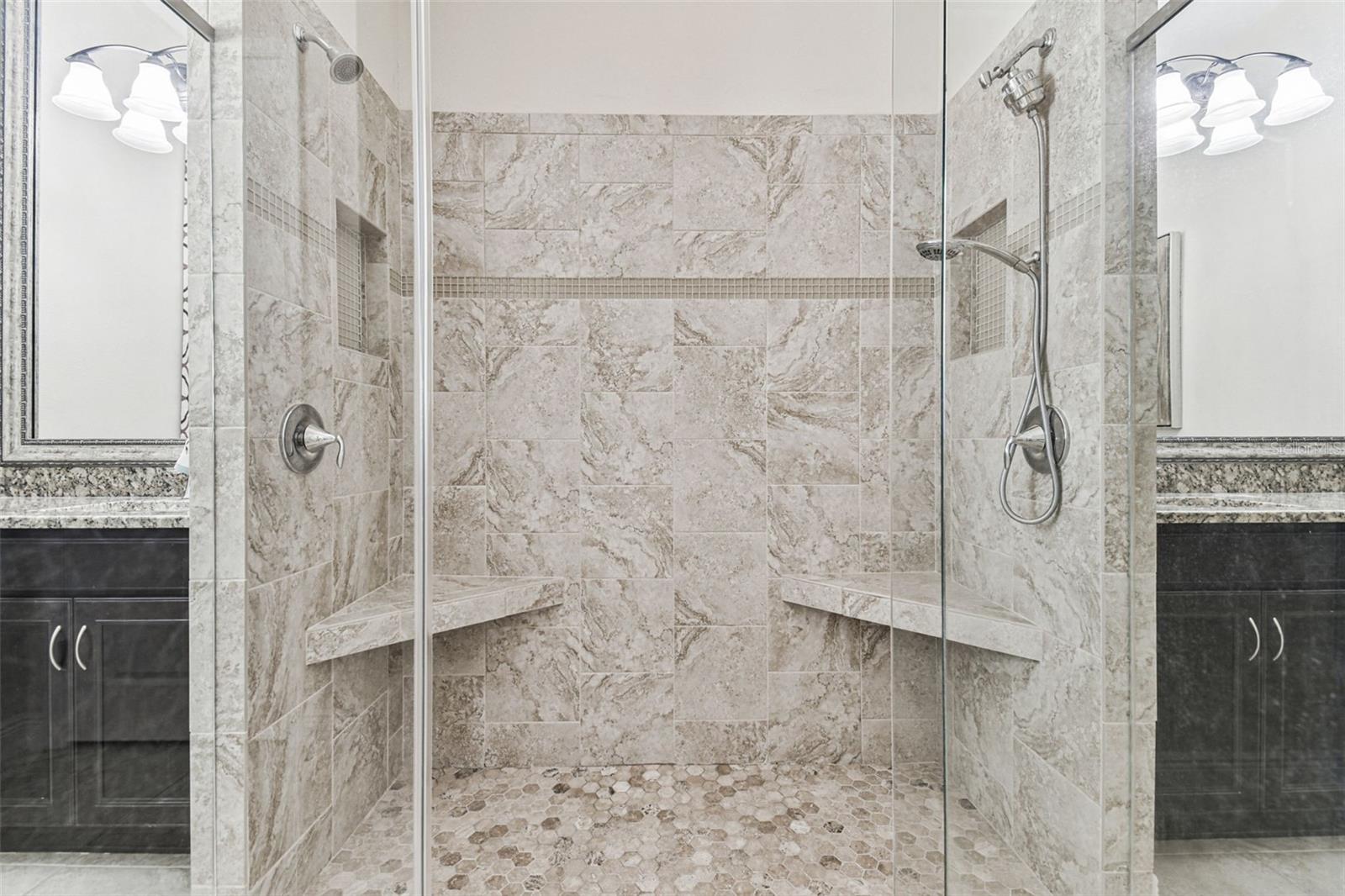 Image 38 of 76 For 5138 Lakecastle Drive