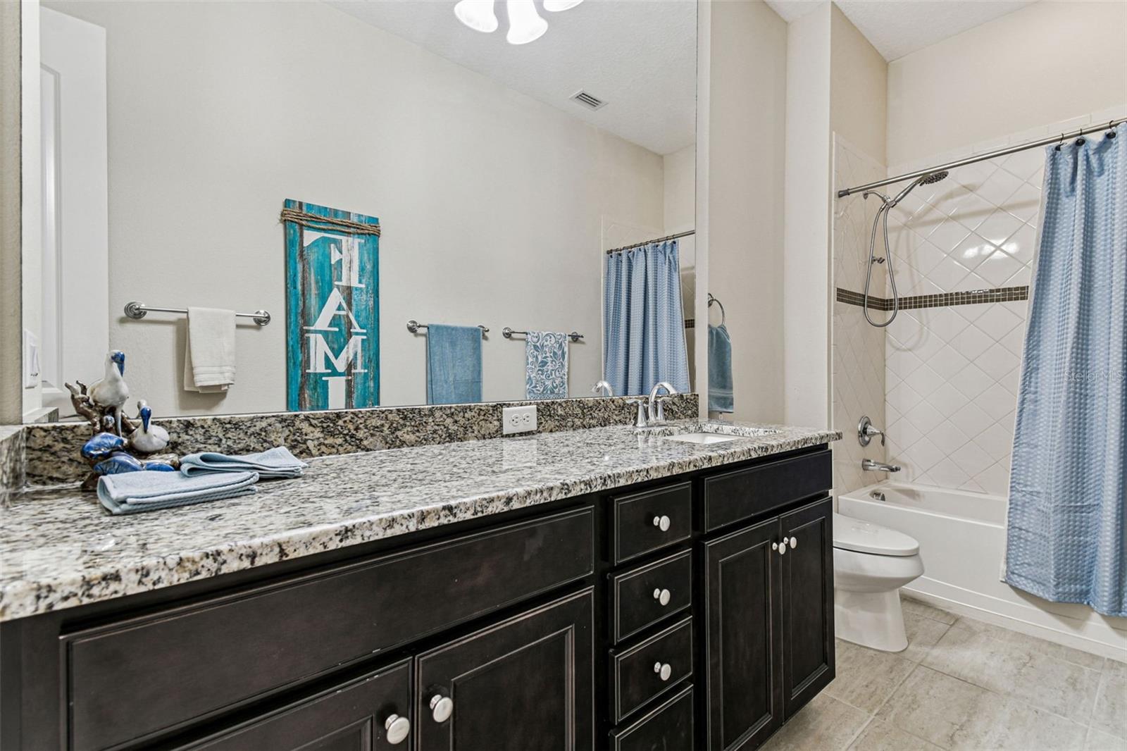 Image 52 of 76 For 5138 Lakecastle Drive