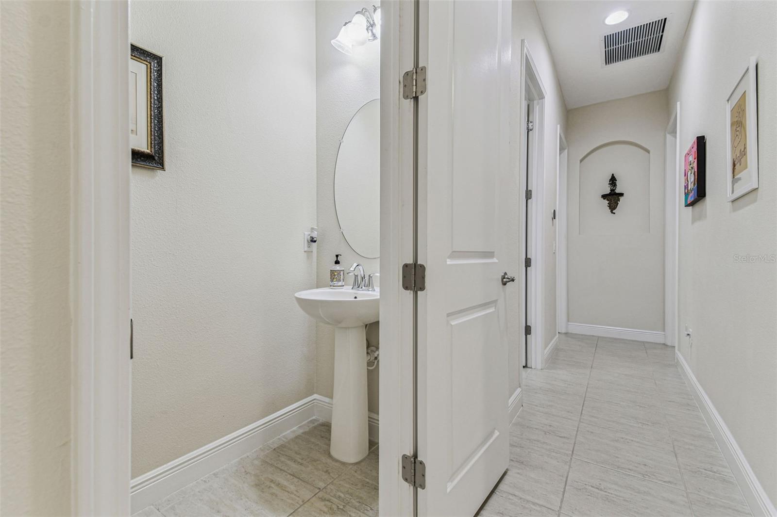 Image 53 of 76 For 5138 Lakecastle Drive